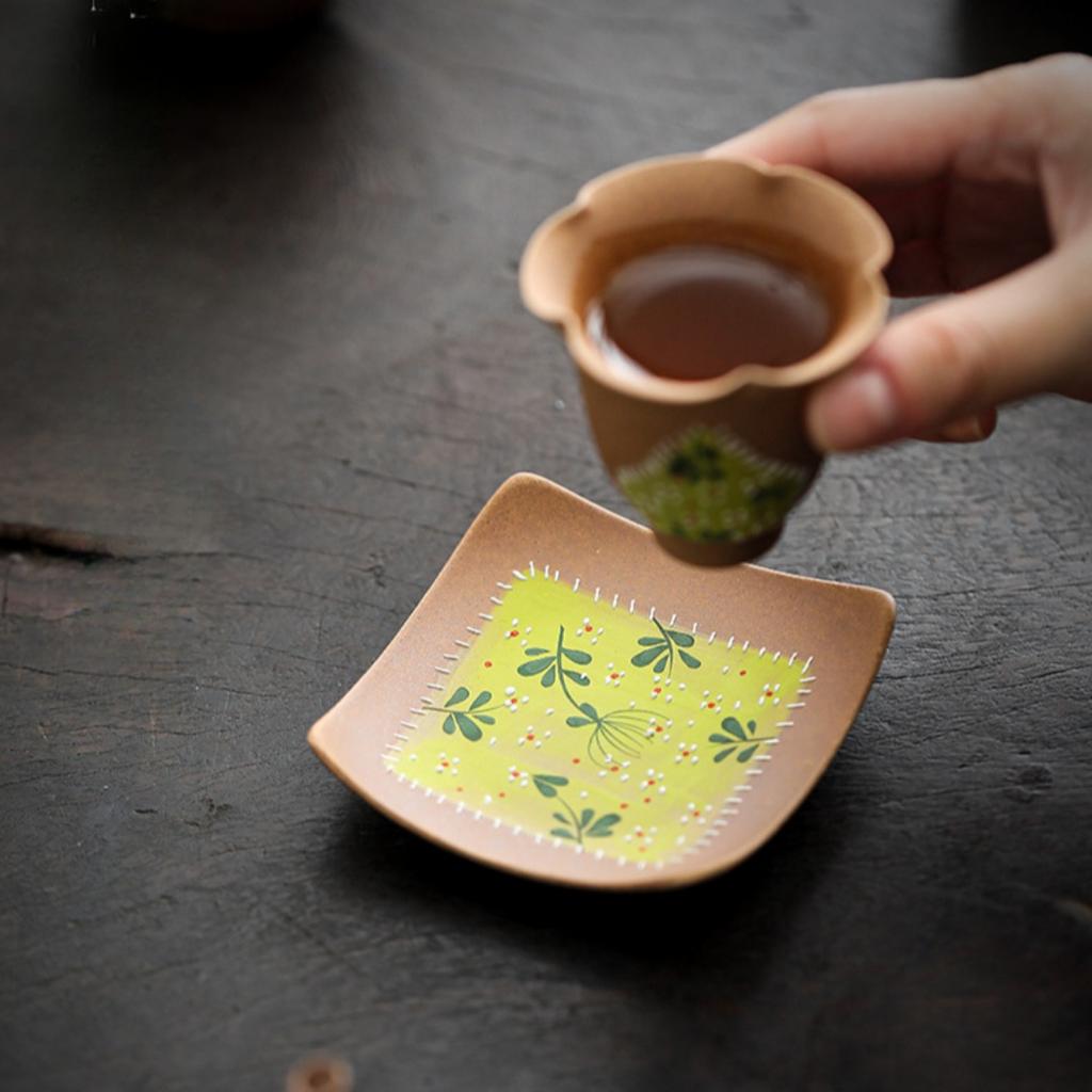 2pcs Chinese Style Hand Painted Yellow Chrysanthemum Tea Cups,Reusable Ceramic Set for Women, Ideal for Family Gatherings, Hand Wash Only