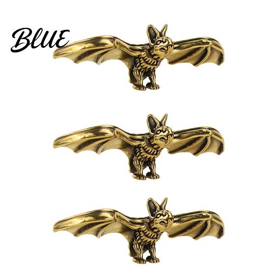 Unique Mini Animal Figurine Brass Bat Figurines, Vintage Copper Flying Statue, Collectible Durable Metal Decor Ornament, Desk Feng Shui Sculpture for