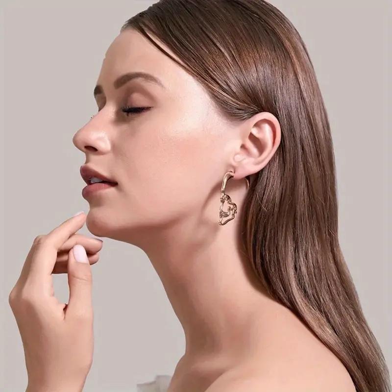 Unisex Gothic Punk Skull Stud Earrings - Retro Hollow Design Perfect For Everyday & Festive Wear