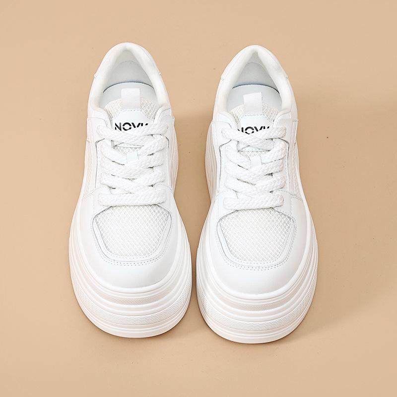 New thick-soled women's versatile and lightweight muffin sole heightening shoes fashionable casual sports shoes women's