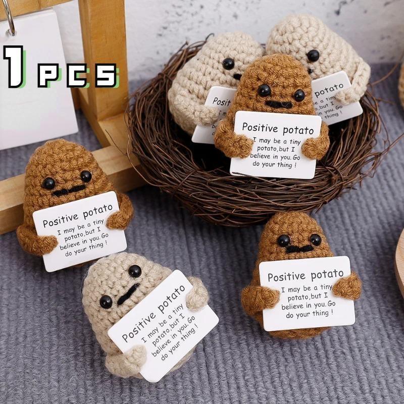 1 PCS Positive Energy Potato Mini Handmade Plush Knitted Doll with Card Fun Stress Relieving Knitted Doll Home Decoration