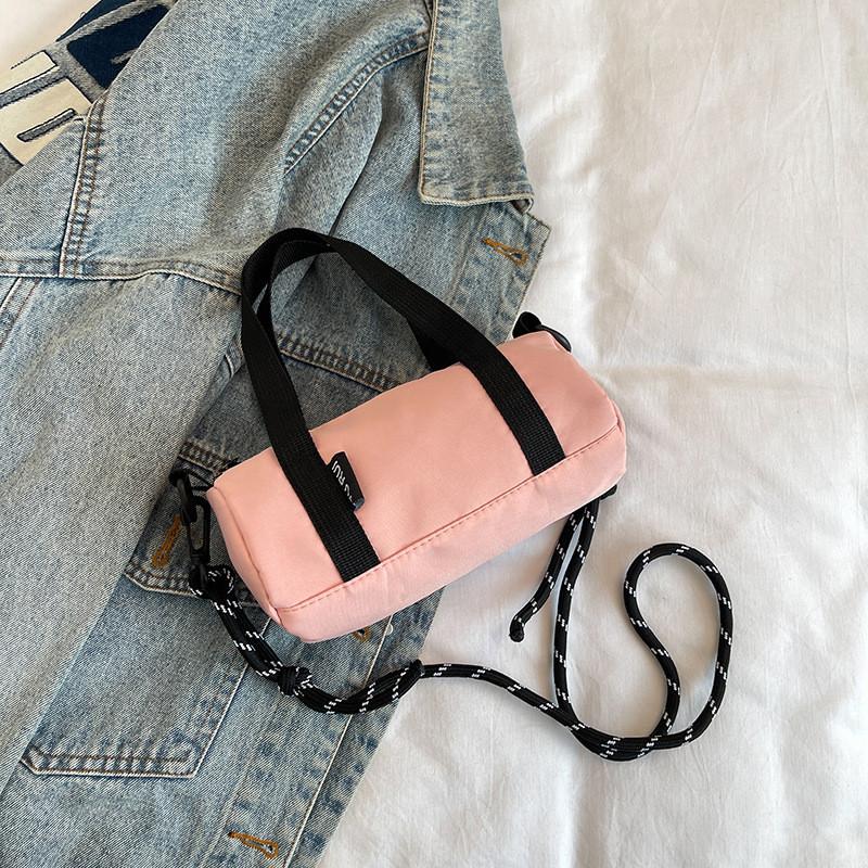 Trendy Casual Pillow Bag Stylish Large Capacity Designer Handbag Ideal For Summer