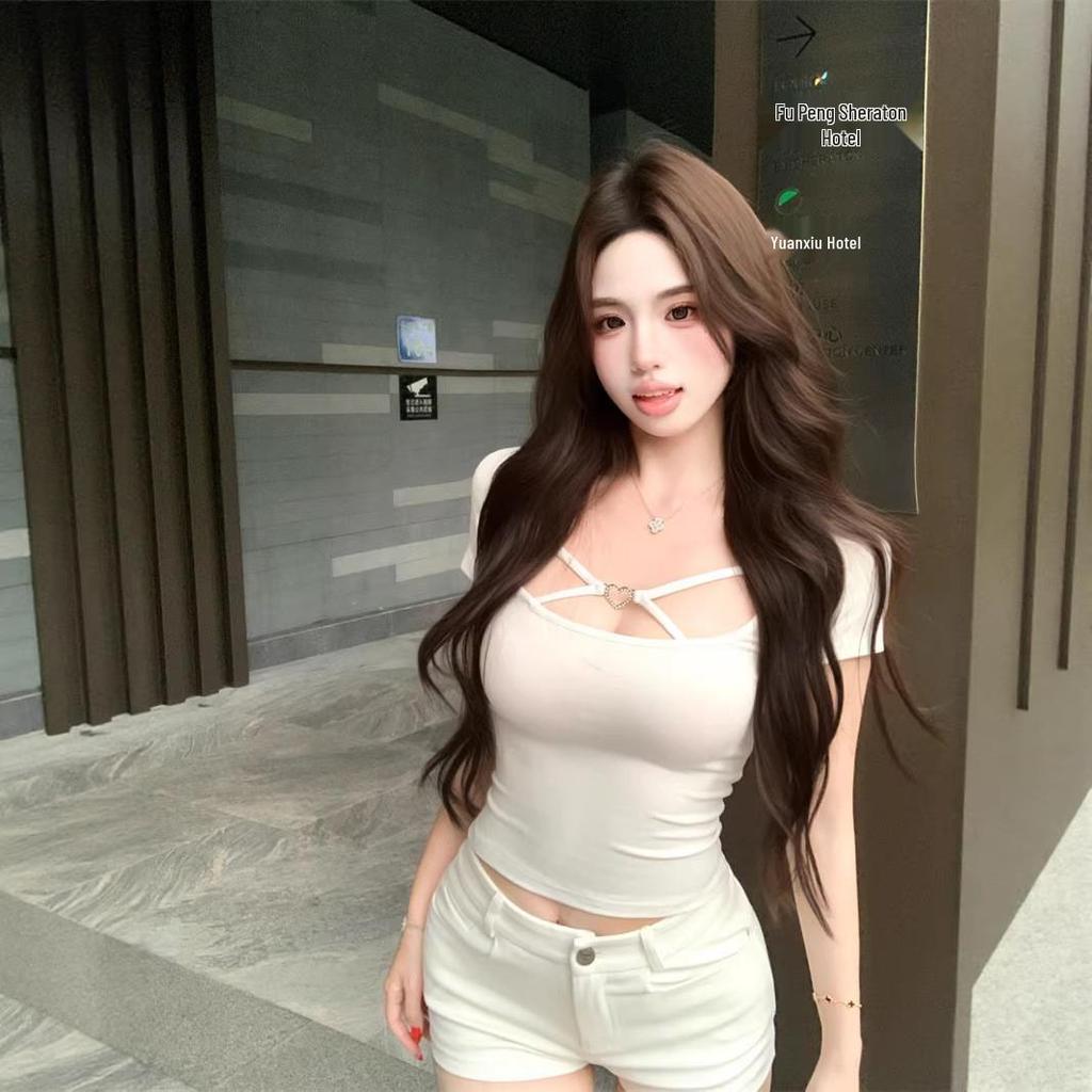 Black Slim-Fit Square Neck T-Shirt for Women - Short Sleeve, Cinched Waist, Versatile Summer Top