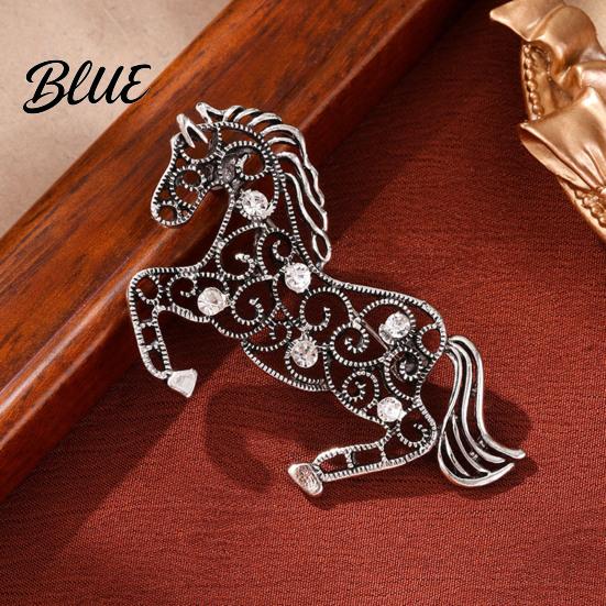Magnifique Accessoire Animalier 1/2 Pièces Broche L'Année du Cheval Creux