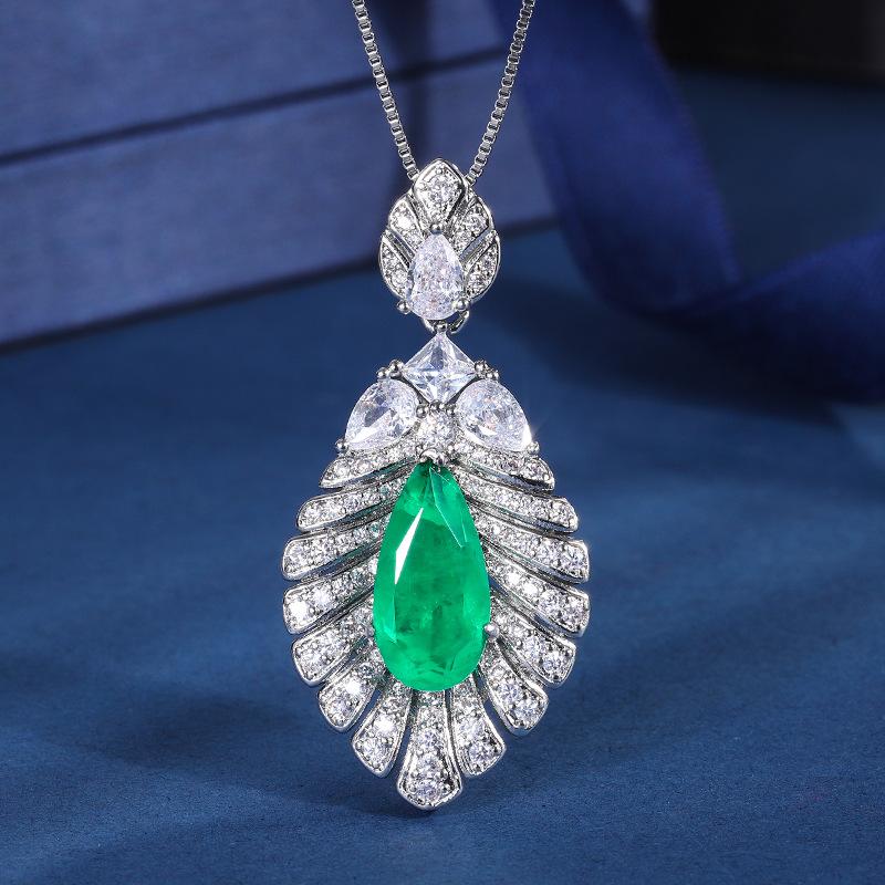 

European and American style fashion jewelry set simulation color treasure jewelry leaf pendant female main stone 8 * 16