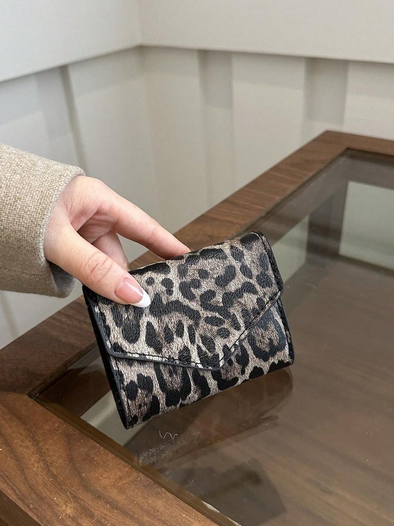 1pc Women's Crocodile Pattern PU Leather Bifold Wallet, Fashion Compact Small Wallet, Vintage Envelope Purse for Daily Use