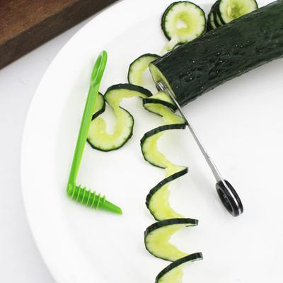 Gemüse-Spiralschneider 360 Grad drehbar für Gurke Kartoffel BPA-frei Ergonomischer Griff & Scharfe Klingen Manueller Schraubenschneider Sparschäler Küchenwerkzeug