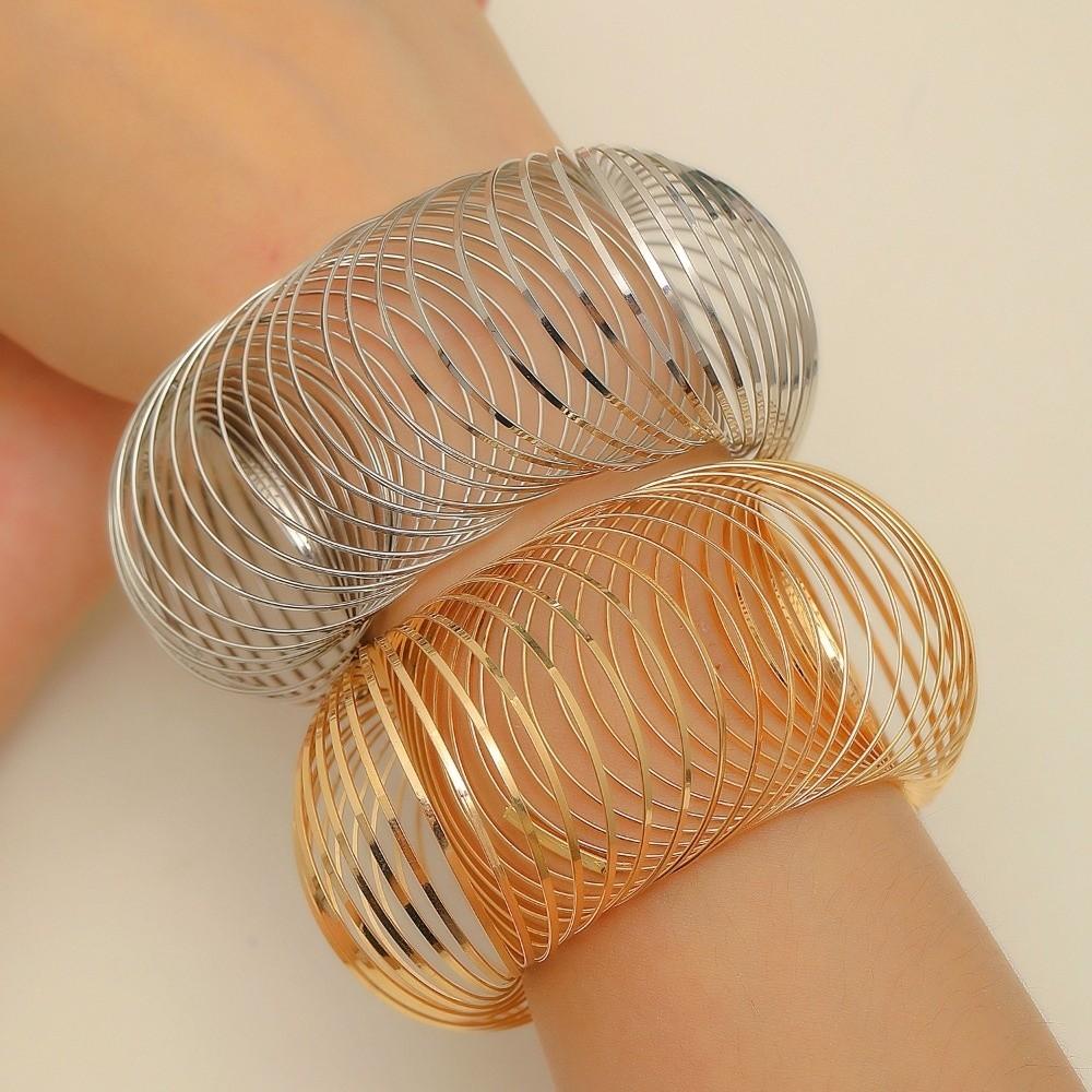 Flat Wire Retractable Bangle Round Shape Coil Cuff Bracelet Creative Geometric Bracelet Men