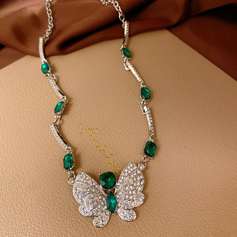 Classic Middle Design Women Girls Palace Luxury Crystal Necklace Earrings Vintage Lady Gorgeous Chains Choker Jewelry Gift