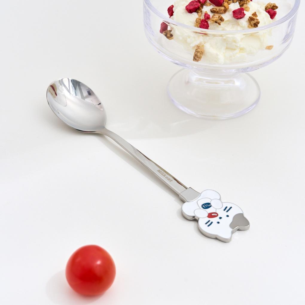Niedlicher Milchkatzenlöffel_KT4125011