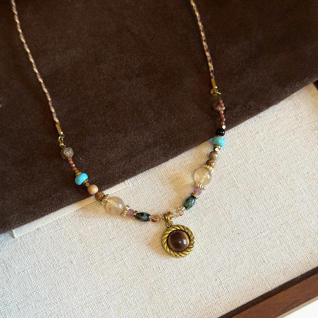 2025 Retro Tiger Eye Necklace: Elegant, Versatile Clavicle Chain with a High-End Luxury Feel