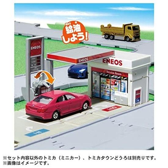 Takara Tomy Tomica Town Gas Station ENEOS Mini Car Toy ages 3 up