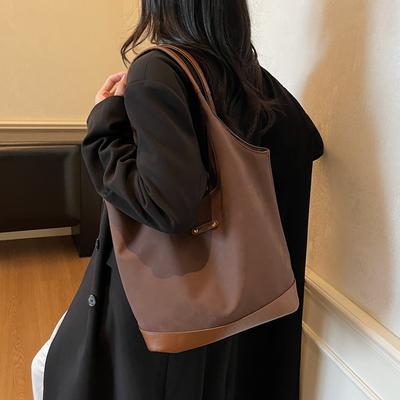 Casual Large-capacity Women's Armpit Bag 2025 New Simple Portable Bucket Bag Versatile Shoulder Bag One Piece Delivery
