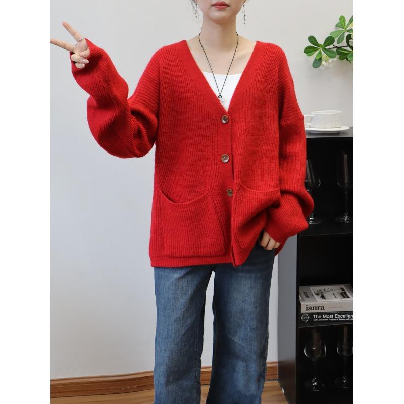 Autumn and winter new retro loose lazy wind knitted cardigan V-neck high-end sweater jacket women