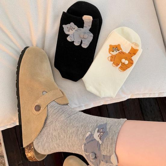 2 Pairs Cat Socks with 3D Balls Funny Cartoon Cat Socks Casual Crew Socks Christmas Birthday Gifts for Cat Lovers Men Women