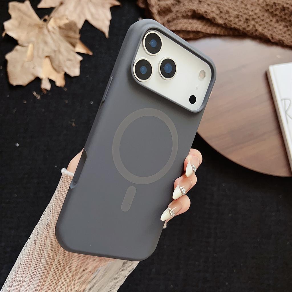 For iPhone 17 Pro Magnetic Case Silicone + PC Protective Phone Back Cover Compatible with MagSafe