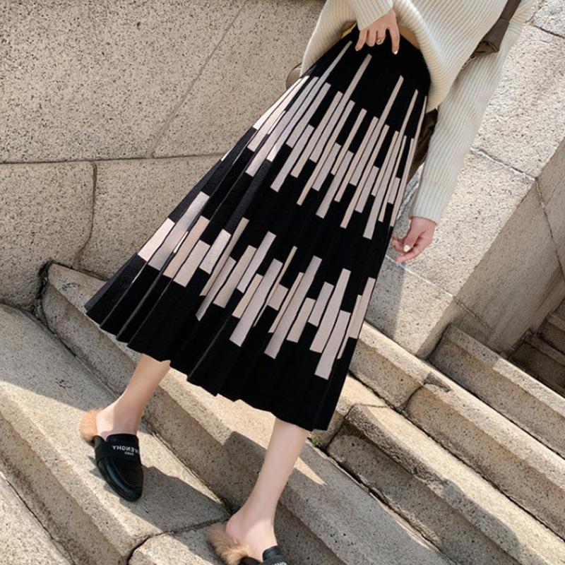 Thickened Autumn/Winter Knitted Skirt for Women High Waist Striped Knitted Pleated Skirt