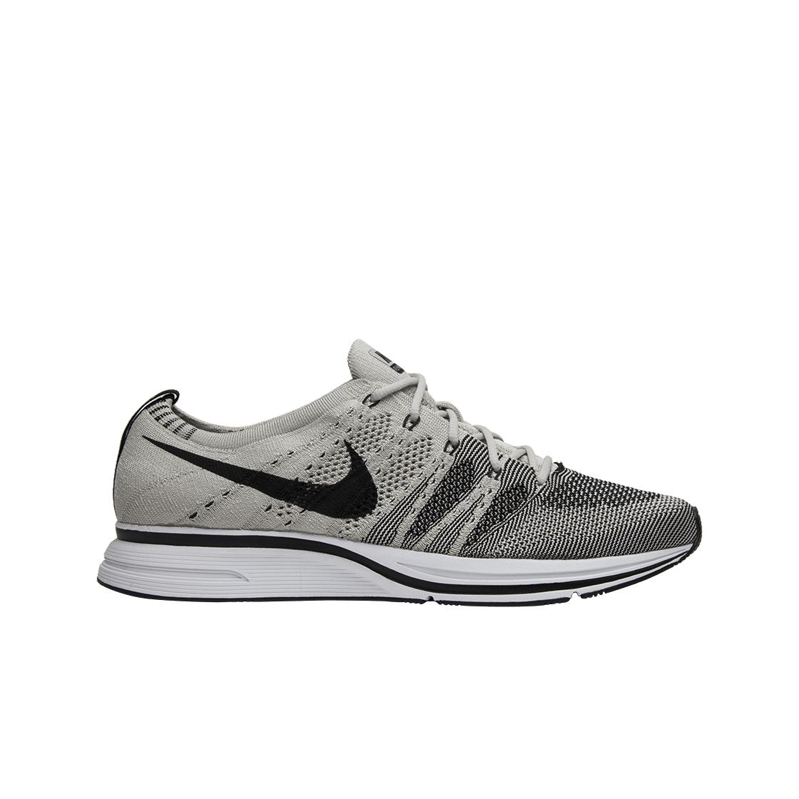 

Nike Flyknit Trainer Pale Grey 240