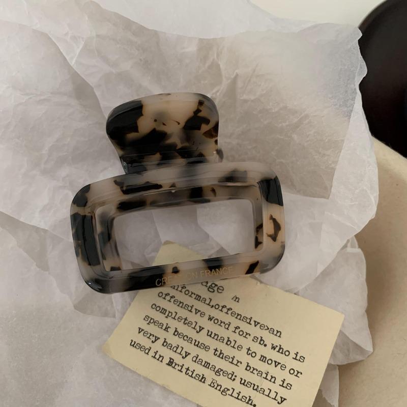 New Hair Clips for Girls Elegant Leopard Print Acetate Hair Clip Women High Quality Hair Claw Hair Accessories Hairclip