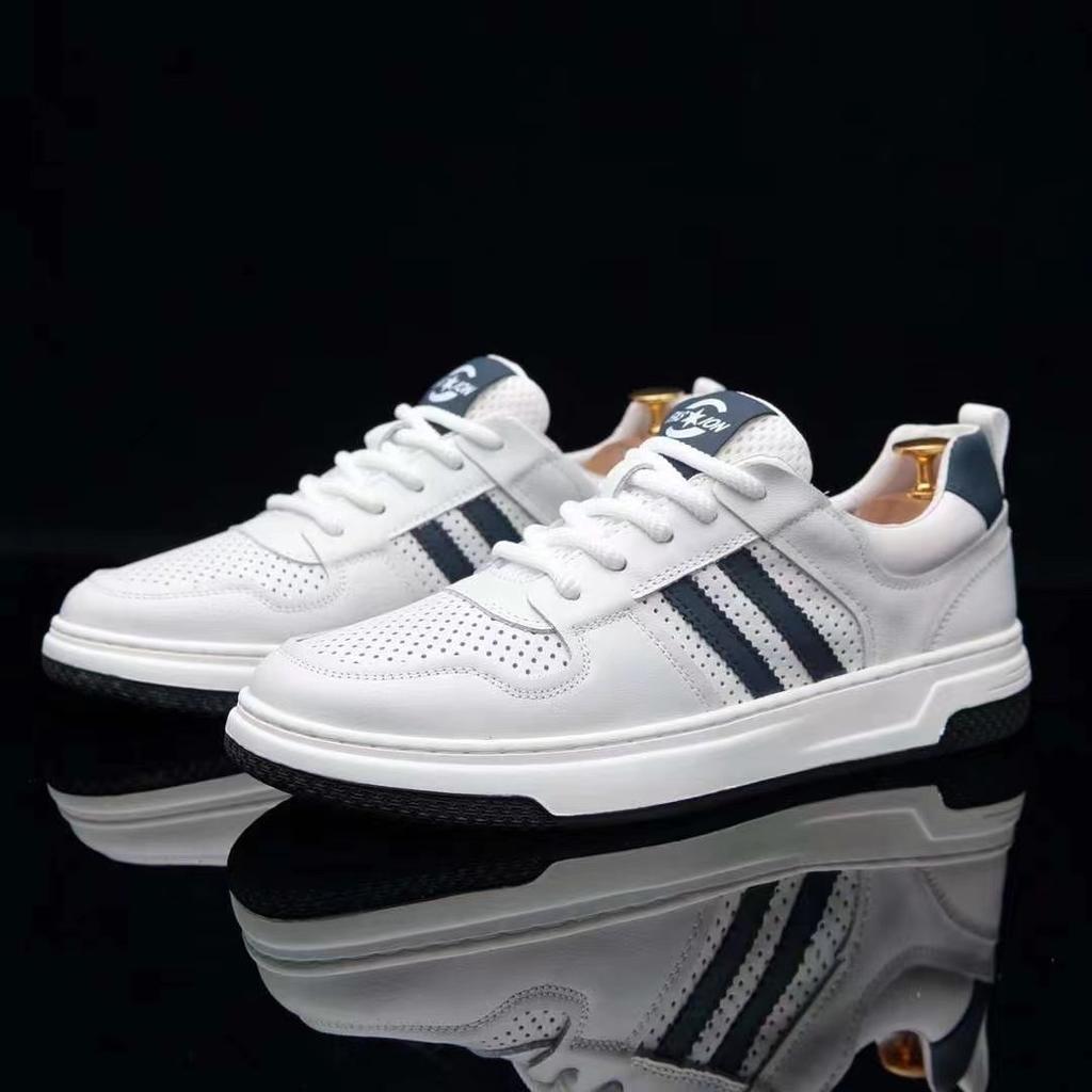 New Shoes for Men Genuine Leather Casual Shoes European Breathable Striped Flat Skateboard Shoes Cow Leather Sneaker