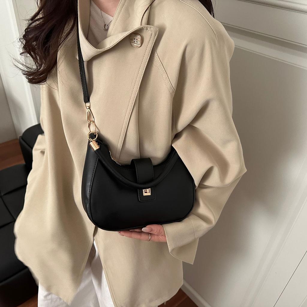 Simple Chic Armpit Bag Urban Commuter Shoulder Handbag Crossbody Purse for Women CLE