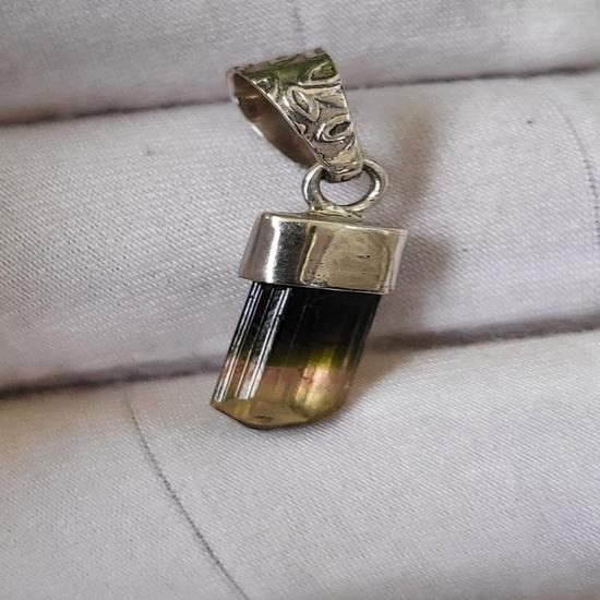 Natural Bi-color  Tourmaline Gemstone 925 Sterling Silver Pendant A118 Gift