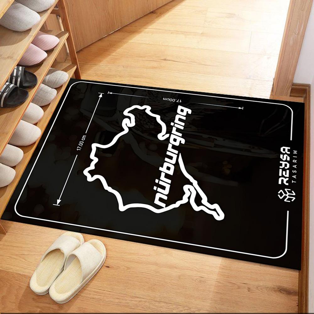 Nürburgring Rennstrecke Quadratische Teppiche sind eine großartige Wahl für Wohnzimmer, Schlafzimmer, Heimdekoration und als Geschenke.