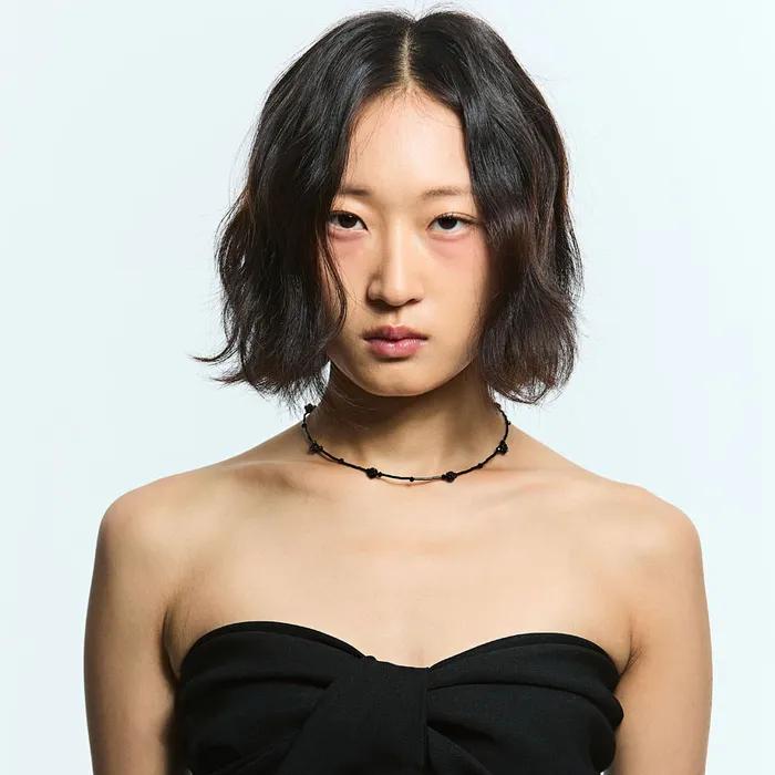 Black rose choker