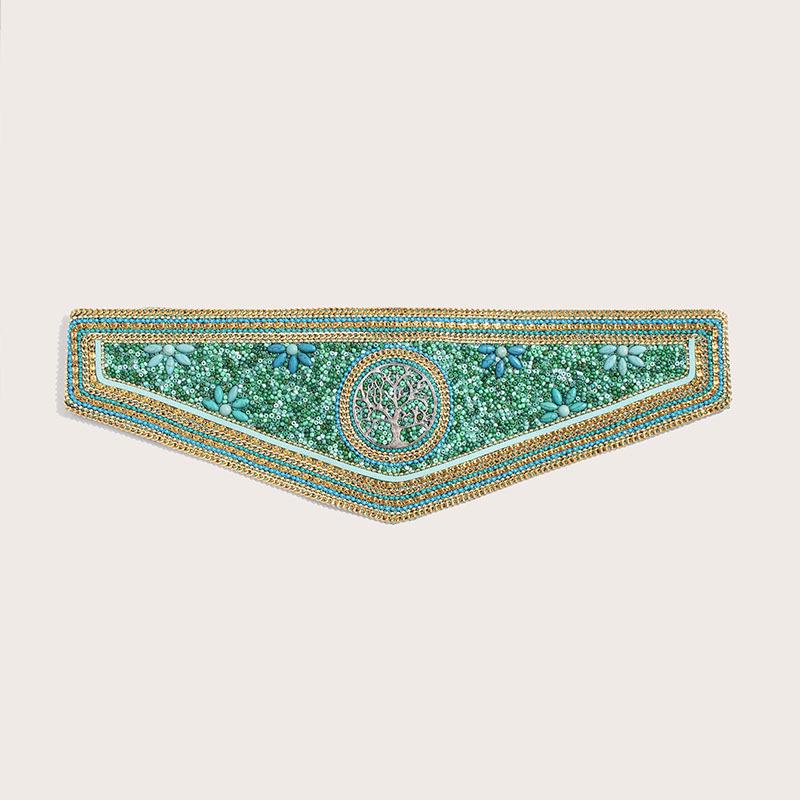 Ceinture élastique en perles de Bohème faite à la main avec des accents de coquillages