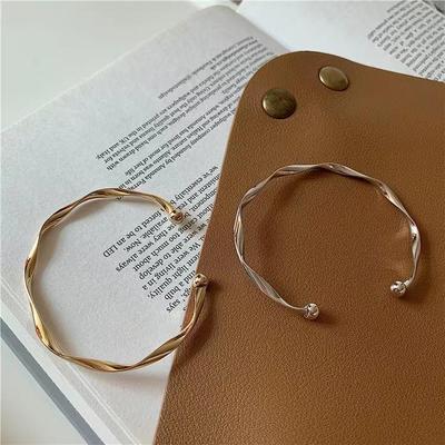 Bracciale Mobius Cold Style Niche Design per donna - Braccialetto da fidanzata semplice, alla moda e di alta qualità