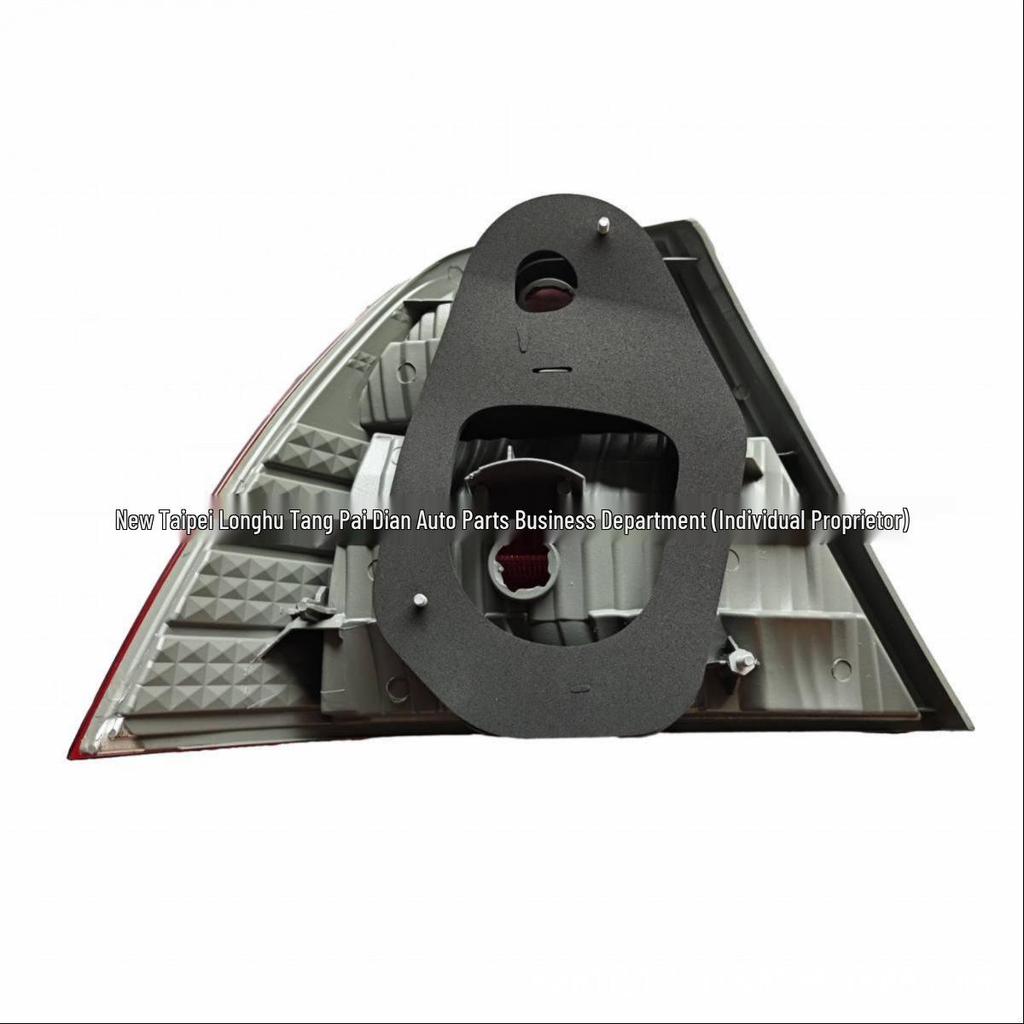 Taillight for 2004-2006 Toyota Corolla Sedan 4D (81560-1A890, 81550-1E040)
