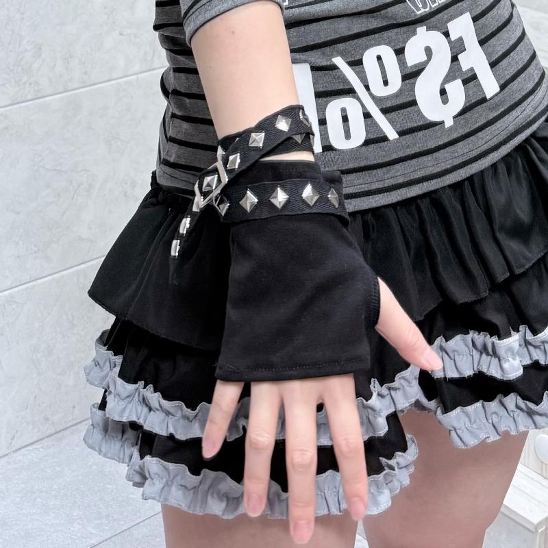 Y2K Punk Studded Gloves Hip Pop Rivet Fingerless Glove Gothic Adjustable Cross Wrap Arm Sleeves Half Finger Mitten