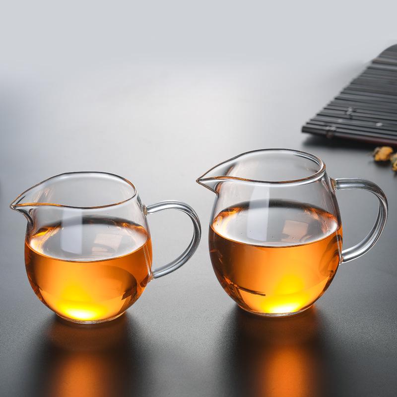 Heat-Resistant Borosilicate Glass Gong Dao Bei with Filter - Gongfu Tea Set Accessory