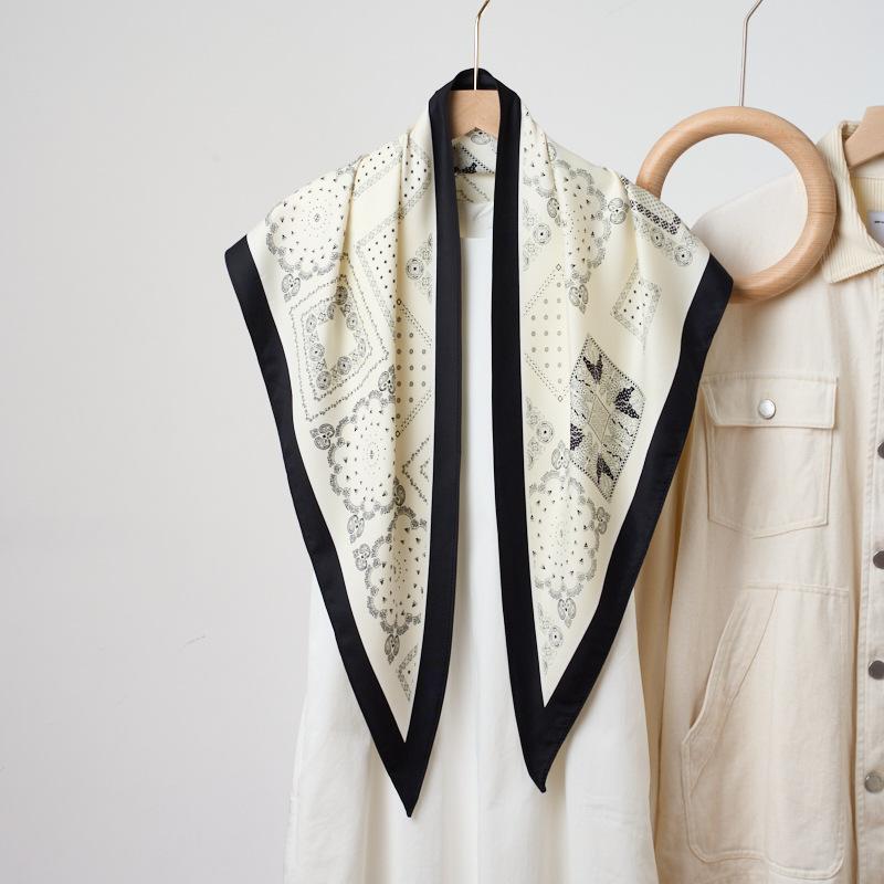Summer Atmosphere Wearing Headscarf Twill Silk Simulation Silk Cool Diagonal Scarf Cashew Print Women's Triangle Silk Scarf