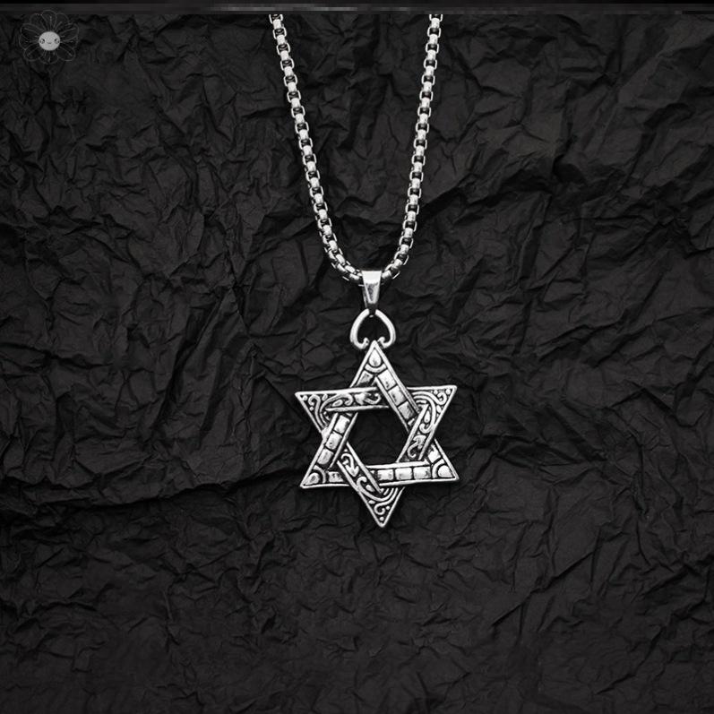 Trendy Hip-Hop Six-Pointed Star Necklace: Unisex Titanium Steel Chain for a Cool, Rustic Korean Style