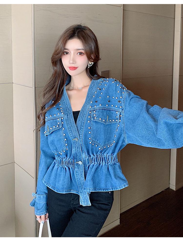 Veste en jean décontractée à col en V, style coréen, perles, pour le printemps et l'automne 2024 - Haut polyvalent amincissant pour la taille, mode femme