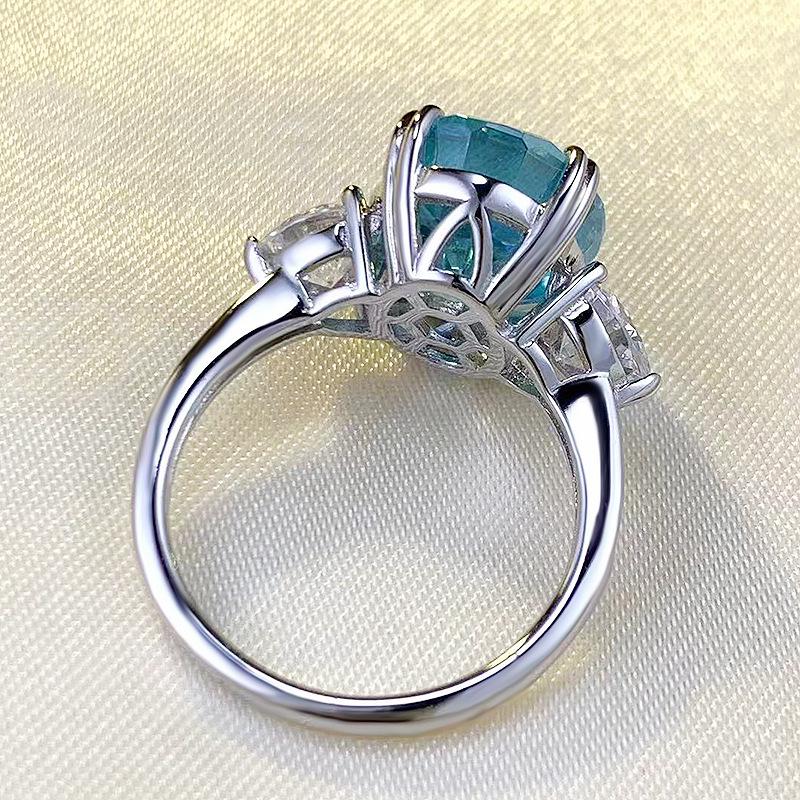 Zhuo Zhifan 2023 S925 Silver Sea Blue Ice Flower Oval Ring for Women