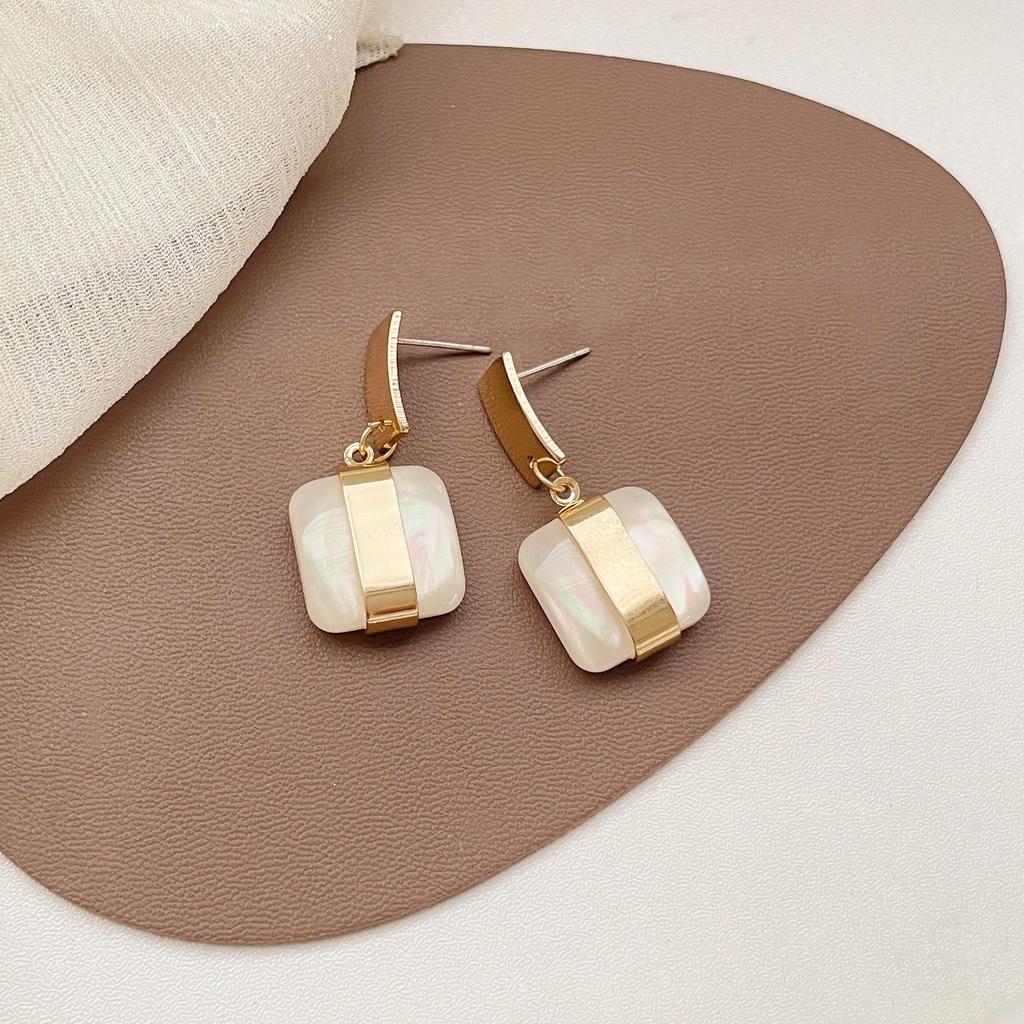 Korean Style S925 Silver Geometric Stud Earrings for Women – High-End Retro Trend 2022