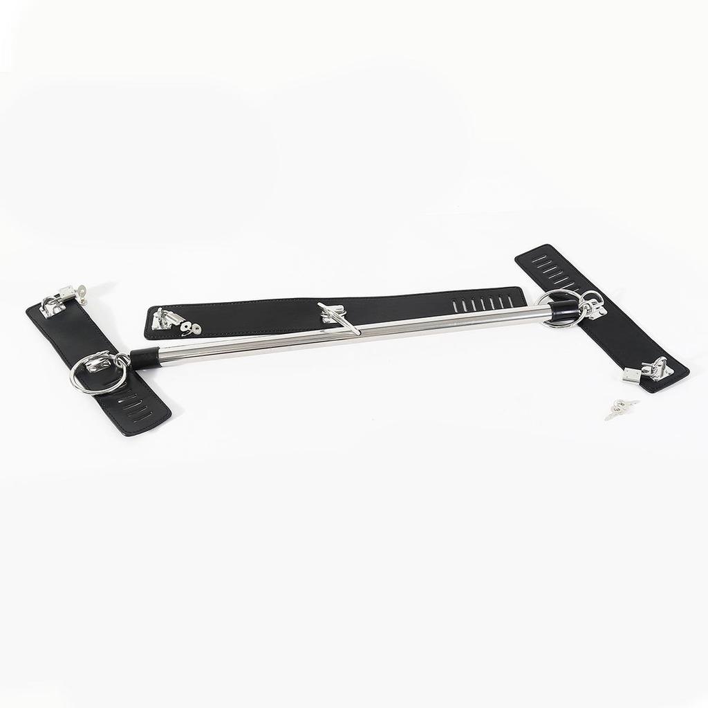 SM Restraint Kit with Locking Leather Handcuffs and Neck Rod