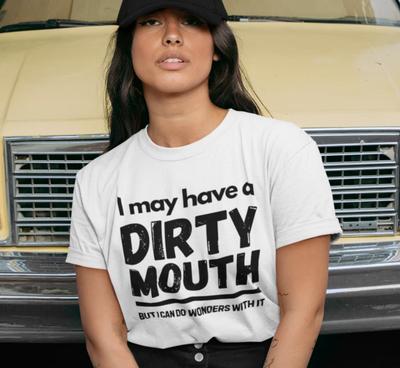 Schmutziges Mund T-Shirt Reifer Inhalt Lustig Erwachsenen Dunkler Humor Witz Unreif GESCHENK T-SHIRT