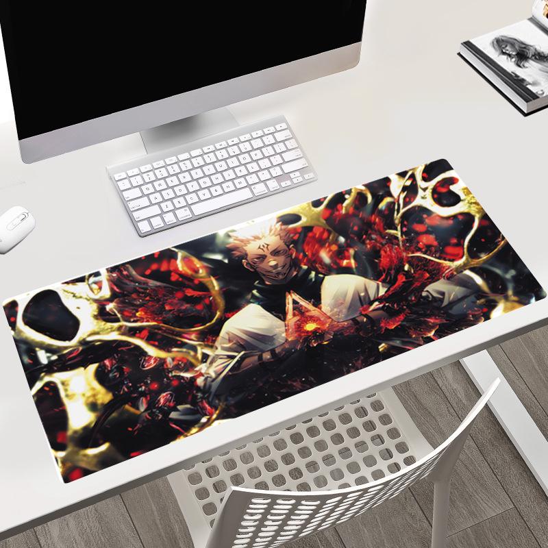 Tapis de bureau Jujutsu Kaisen 40x90x0.3CM avec les personnages Gojo, Yuji et Megumi.