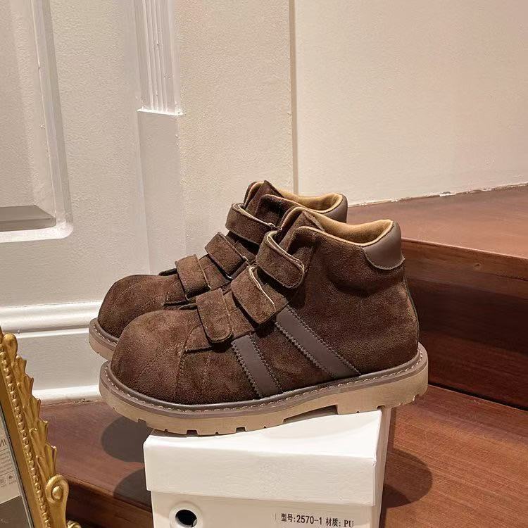 

Yueyu ботинки мартин женские 2025 новые осенние универсальные износостойкие супер огонь на липучках на толстой подошве увеличивающие рост короткие ботинки 40 коричневый