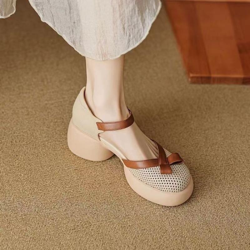 Retro Shoes, Thick-soled High Heels, Women's Cutouts, Thick Heels, Casual One-button Sandals
