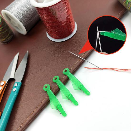 Mini Needle Threader Beginner Automatic Threading Tool Fish Design Sewing Threader for Hand Sewing And Machine Use DIY Craft And Repair