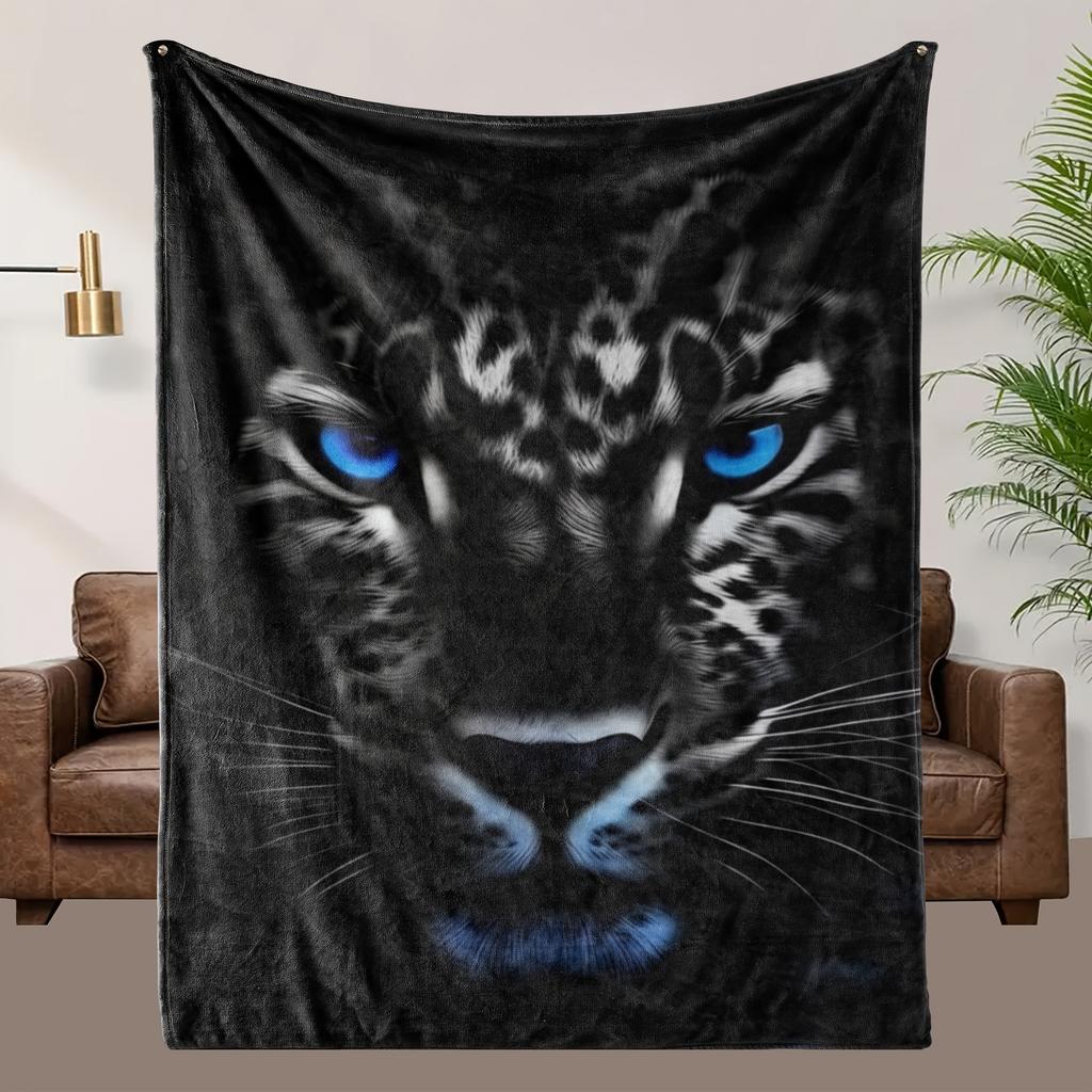 1pc Black and White Leopard Print Flannel Blanket - Soft, High-Definition Digital Print,  Polyester, All-Season Comfort
