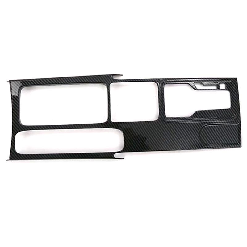 Kompatible Innenausstattung für Mitsubishi Eclipse Cross: Schalthebelrahmen, Schaltknauf, vordere und hintere Luftausströmer, Navigationsrahmen und mehr.