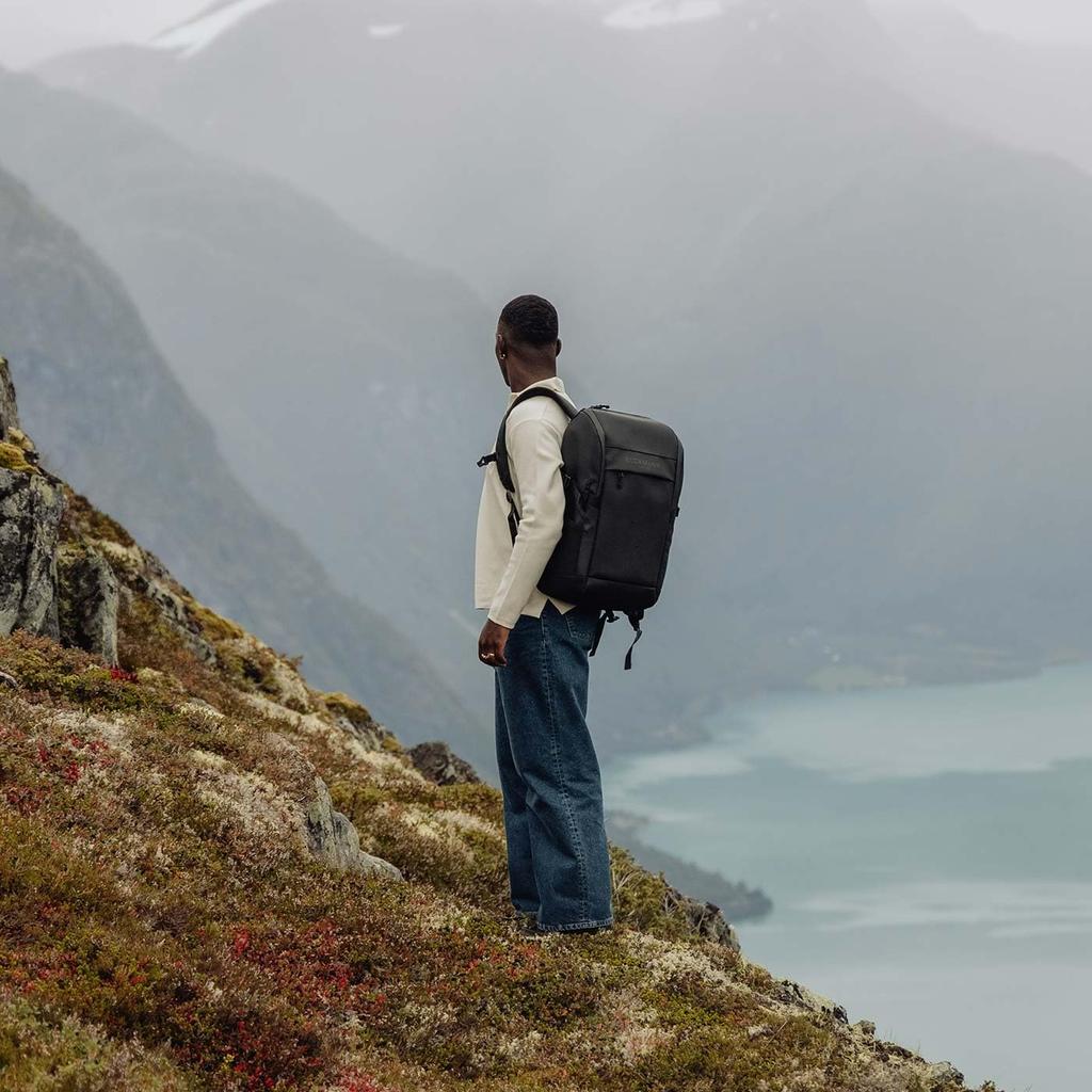 BECKMANN Norway Street FLX Backpack, Black, for Men and Women, Large Capacity, Perfect for Computers, Business, Commuting, and School, Scandinavian