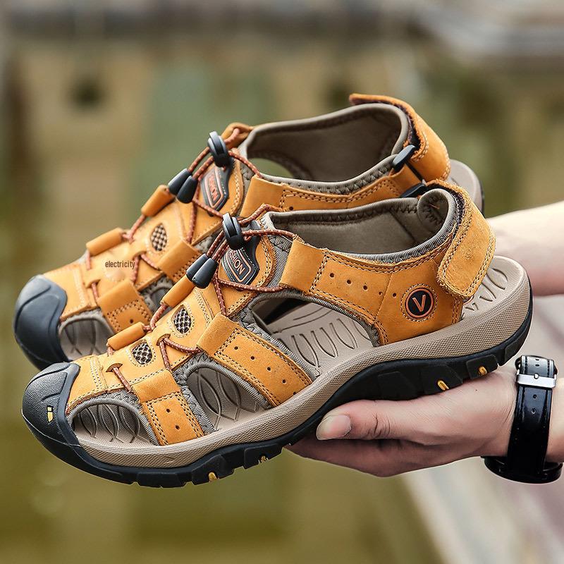 2025 Herren Sommer Leder Zehenbedeckte Sandalen - Lässige Strand- & Outdoor Wasserschuhe