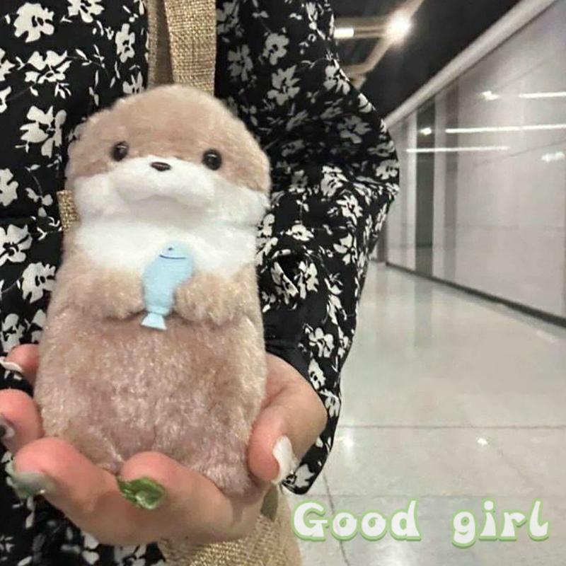 New Cartoon Otters Holding Fish Plush Doll With Chain Creative Kawaii Keyrings Hanging Pendant Jewelry School Bag Wallet Charms