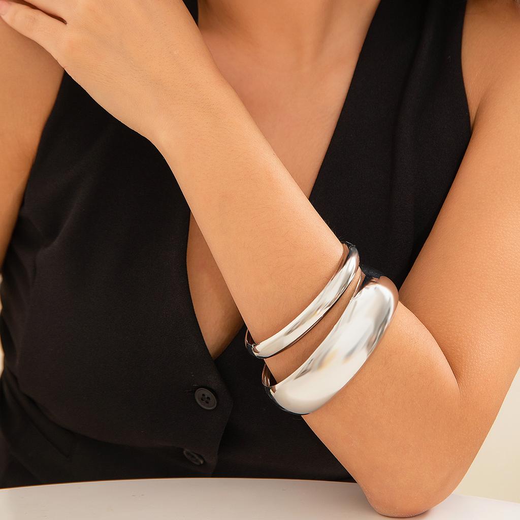 IngeSight.Z 2Pcs Exaggerated Smooth Metal Big Wide Bracelet Retro Aesthetics Gold Color Bracelet Women's African Tribal Jewelry